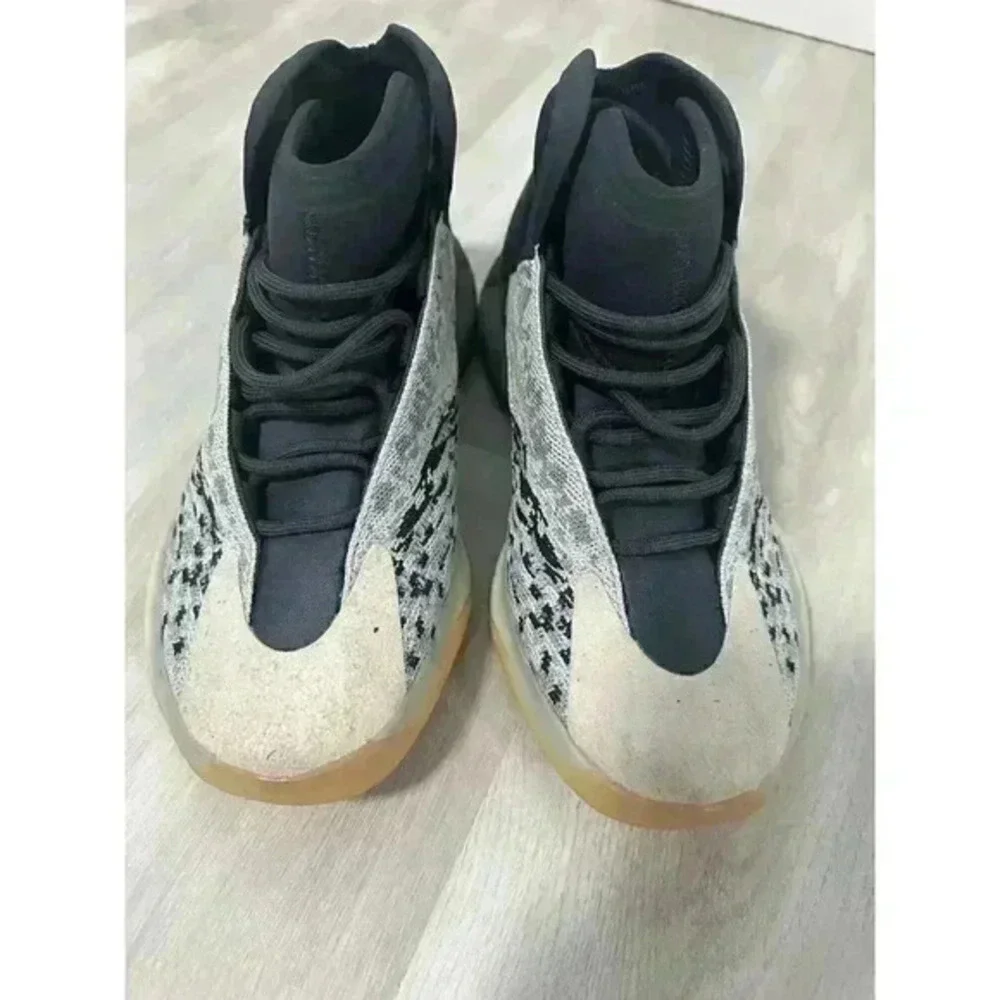 Yeezy size adidas